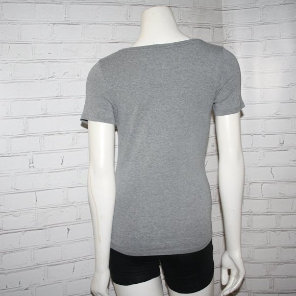 🌫️ A New Day · Gray V-Neck Tee · Size Small - Picture 5 of 5
